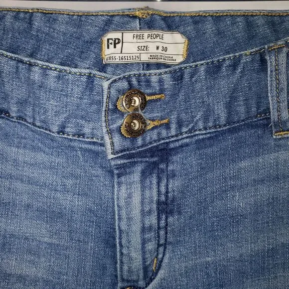 FREE PEOPLE Distressed with Holes Denim Flare Jeans Womens Size 30 - Picture 6 of 11